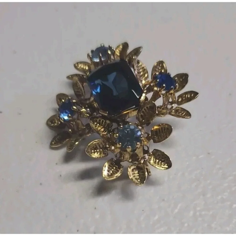 Gold Tone Blue Rhinestone Flower Cluster Brooch Made‎ In Austria